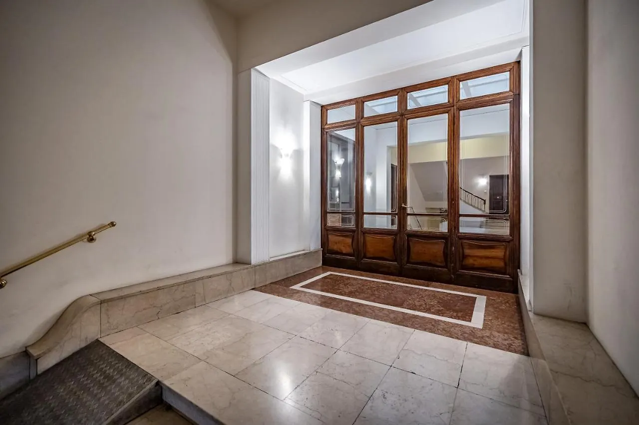 Yid Lamarmora Luxury Contemporary Apartment Florence